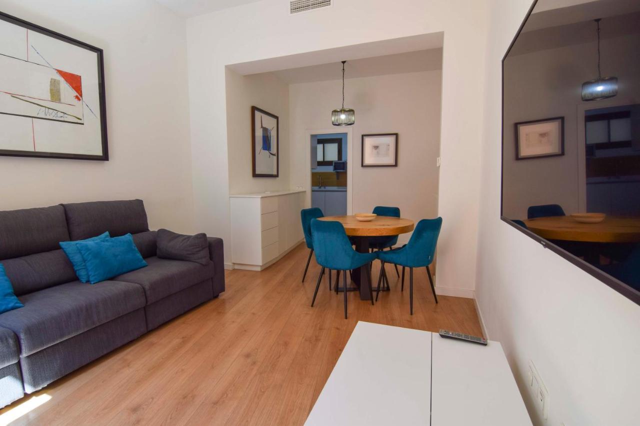 Letmalaga Plaza Del Teatro Premium Lägenhet Exteriör bild