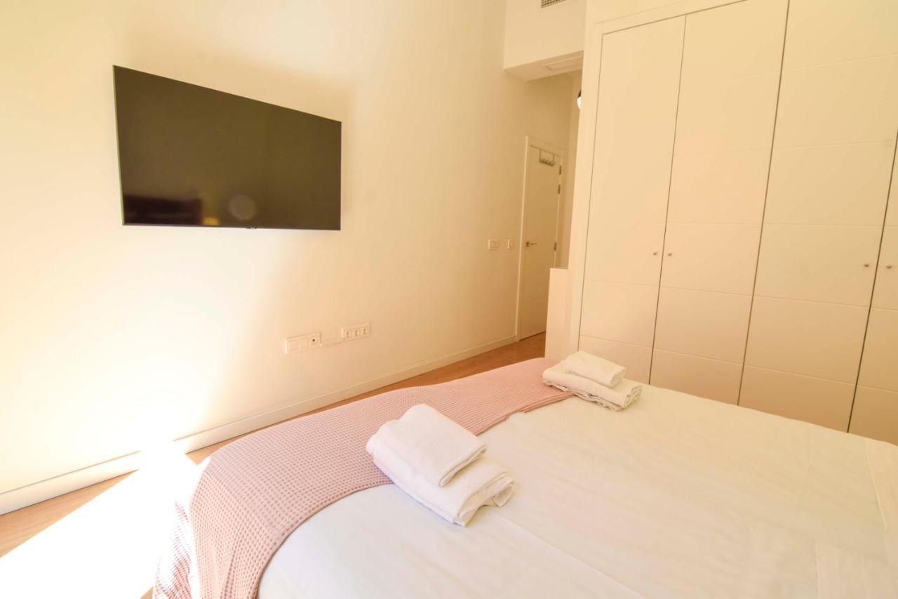 Letmalaga Plaza Del Teatro Premium Lägenhet Exteriör bild