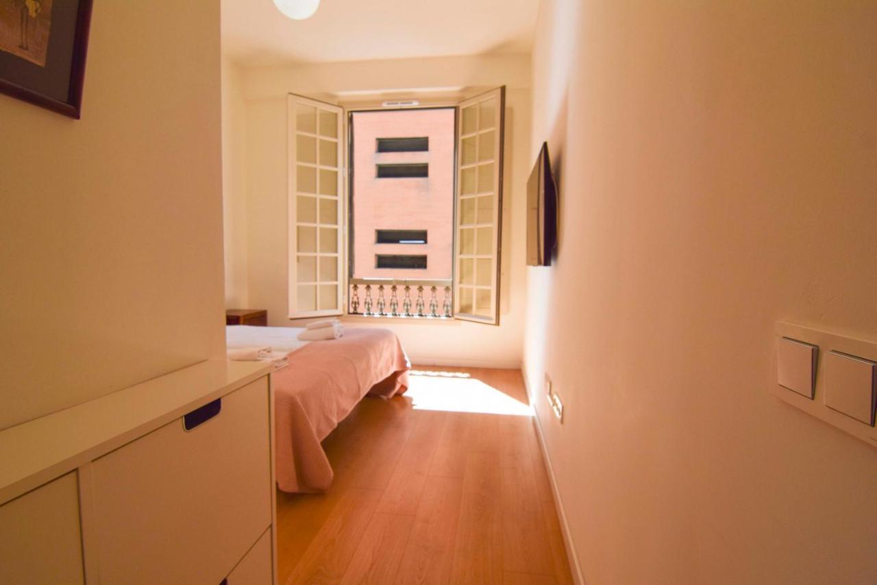 Letmalaga Plaza Del Teatro Premium Lägenhet Exteriör bild