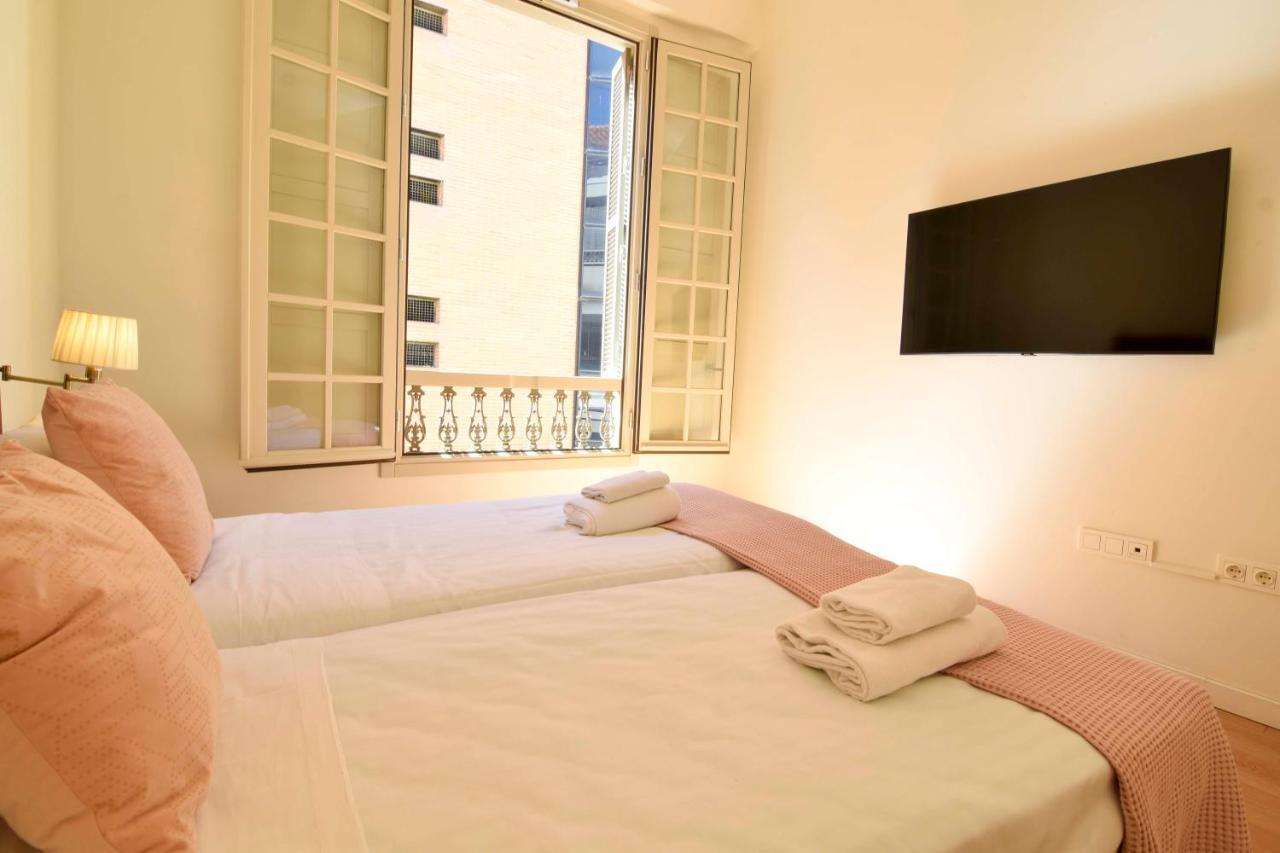 Letmalaga Plaza Del Teatro Premium Lägenhet Exteriör bild