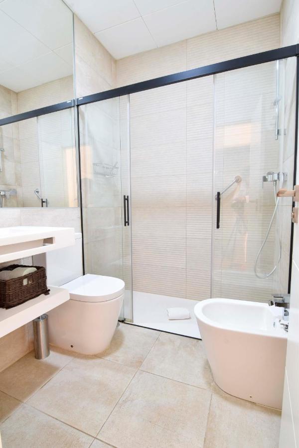 Letmalaga Plaza Del Teatro Premium Lägenhet Exteriör bild
